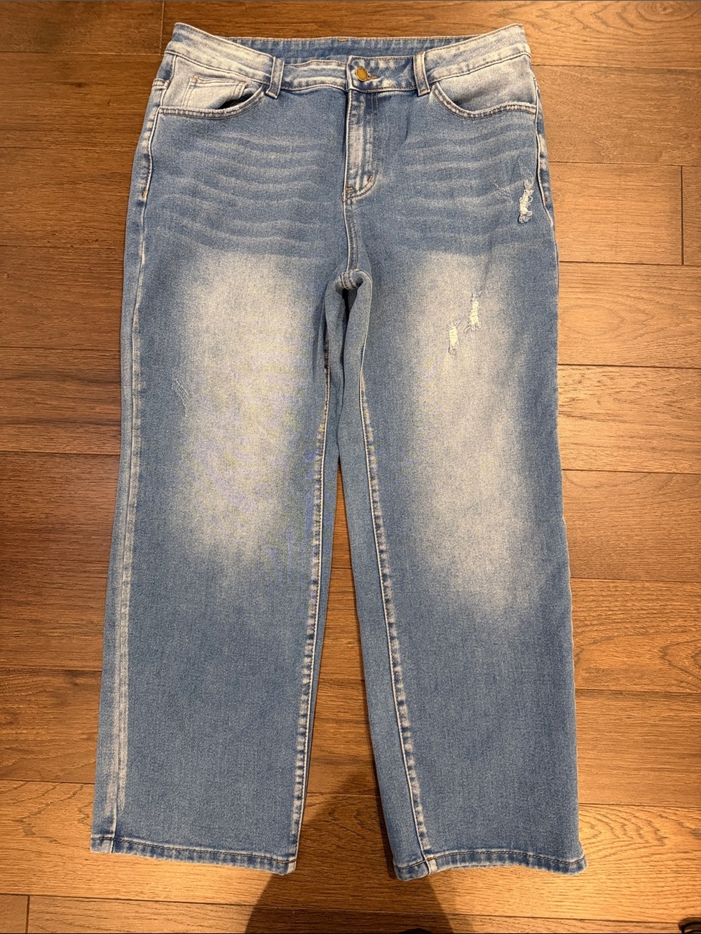 SHEIN Curve Light Blue Straight-Leg Jeans with Faded Distress 1XL - C58-008
